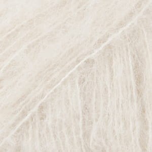 Włóczka DROPS Brushed Alpaca Silk 01 ecru - 77% alpaca, 23% jedwab