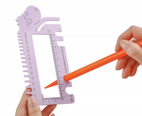 Miarka do drutów i szydełek fioletowa owieczka